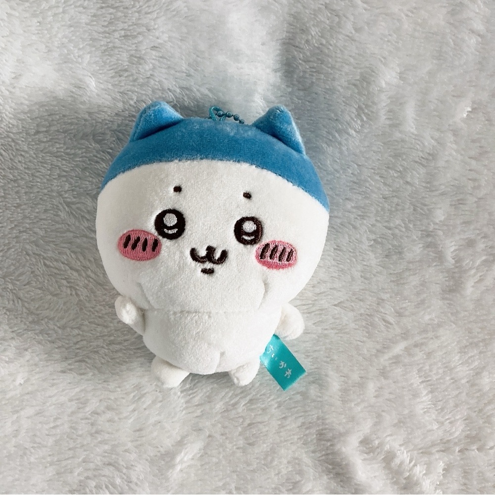 NWOT nagano chiikawa hachiware straight round sports cut mascot plush keychain